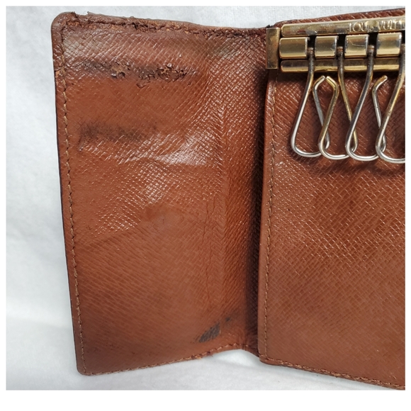 Authentic Preowned Key Chain - Picture 7 of 8